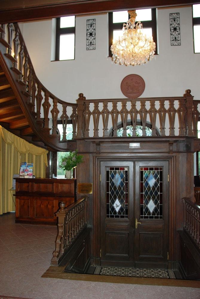 Lezno Palace Екстер'єр фото